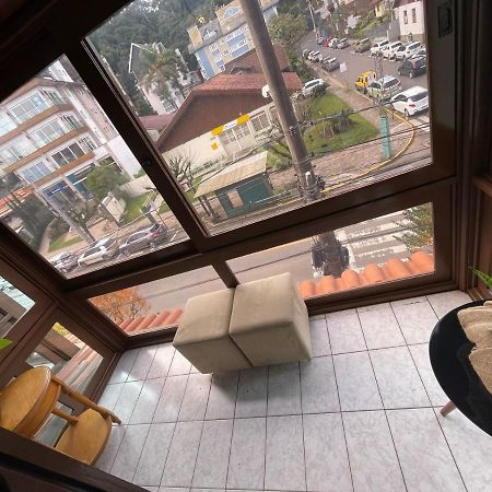 Apartamento Para 9 Pessoas - Blumenhaus 201 - Uma Quadra Da Rua Coberta! Gramado Buitenkant foto